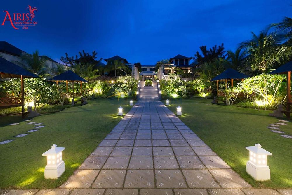 Airis Luxury Villas & Spa Ungasan Exteriör bild