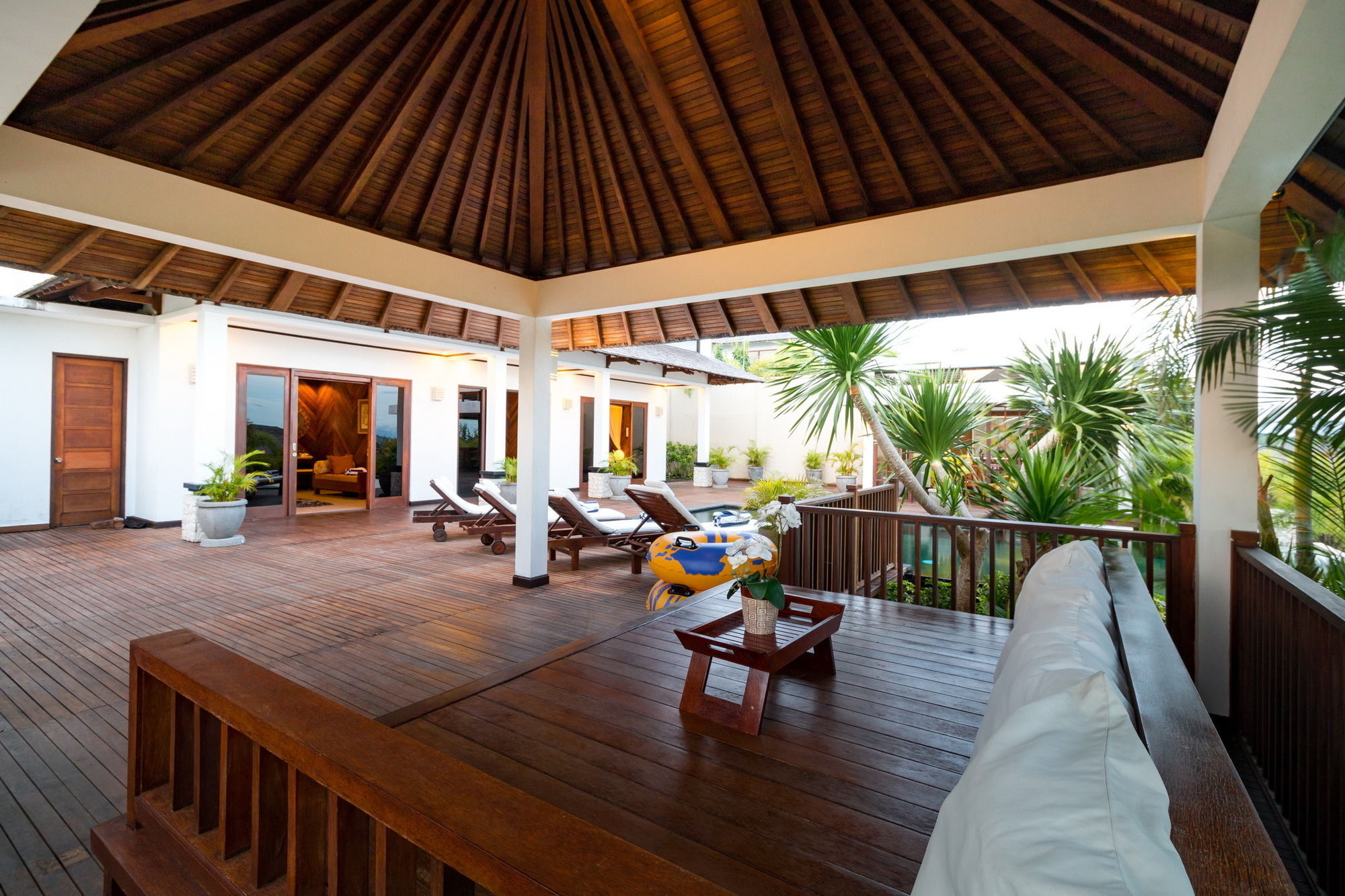 Airis Luxury Villas & Spa Ungasan Exteriör bild